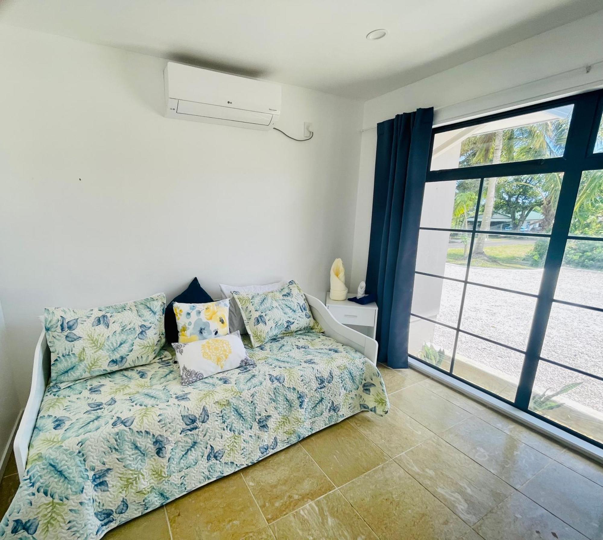 Red Hibiscus Villas Rarotonga Extérieur photo