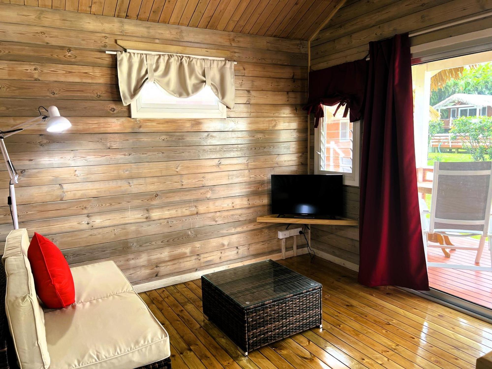 Red Hibiscus Villas Rarotonga Extérieur photo
