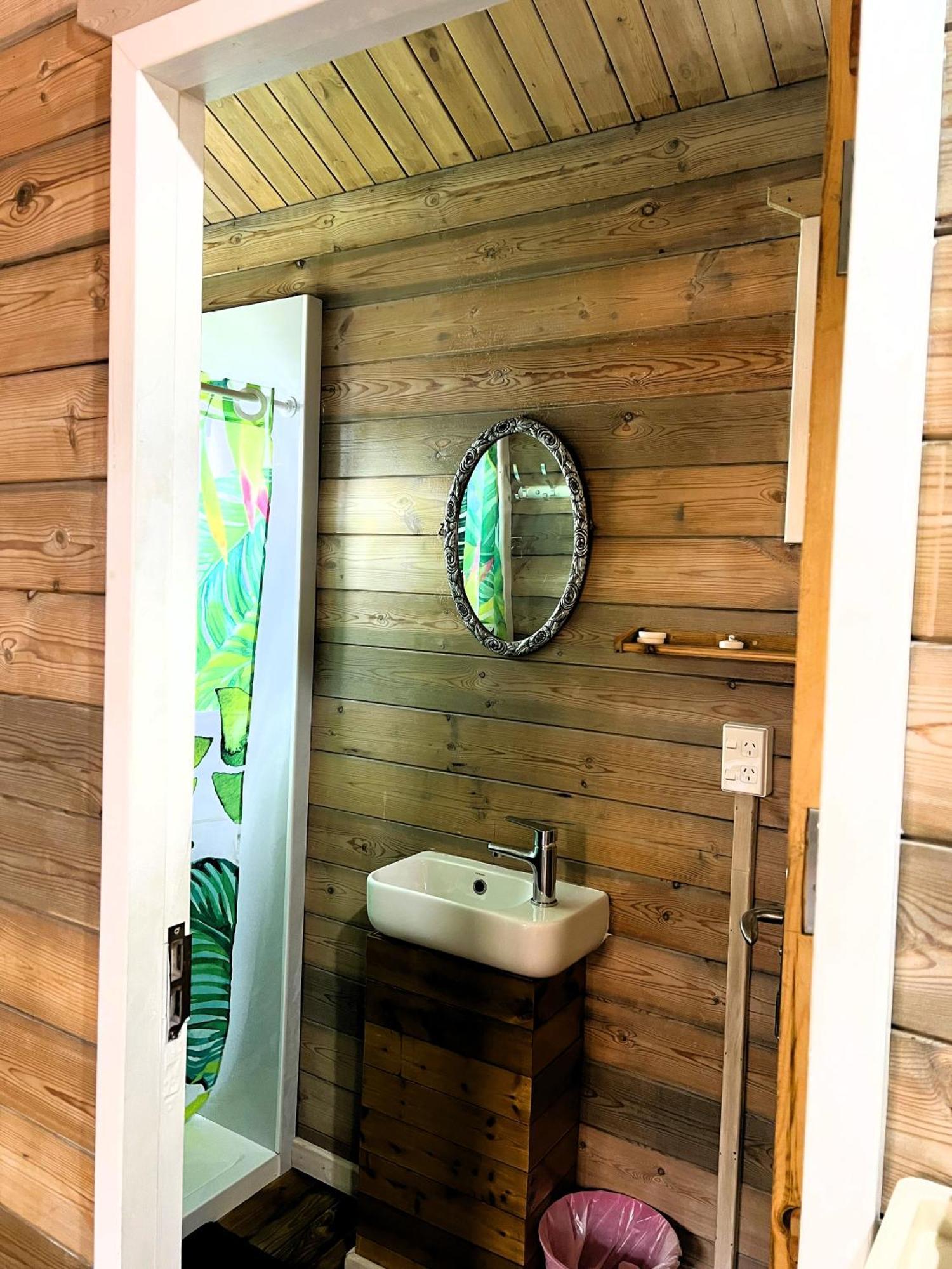 Red Hibiscus Villas Rarotonga Extérieur photo