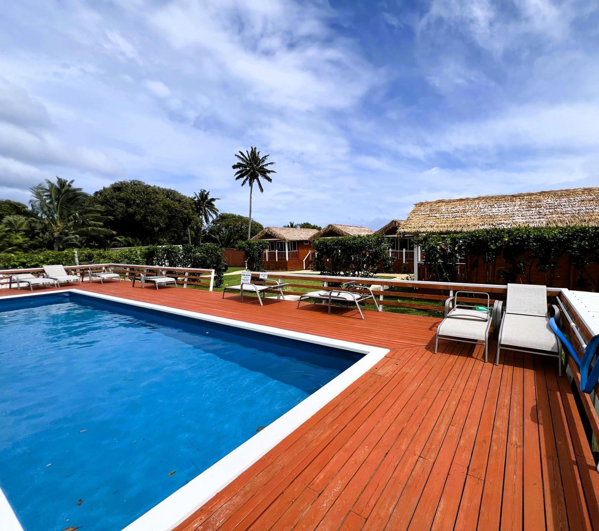 Red Hibiscus Villas Rarotonga Extérieur photo